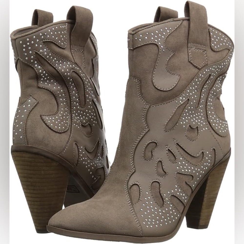 Carlos By Carlos SUEDE LEATHER Grey studded western bohemian Women’s